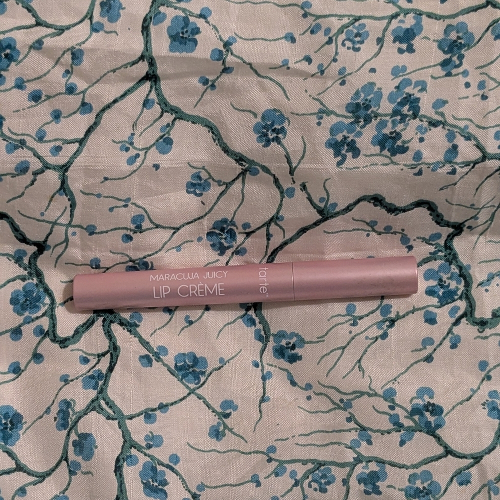New Tarte Maracuja Juicy Lip Crème - Raspberry - Full Size New In Box - Picture 5 of 6
